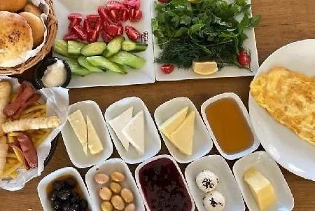 Apartment White House Tam Donanimli Bahceli Bueyuek Ev *