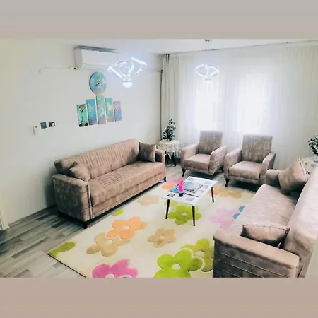 Apartment White House Tam Donanimli Bahceli Bueyuek Ev *